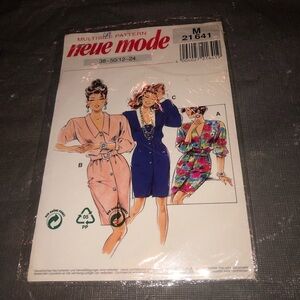 Neue Mode Pattern M 21641 dress pattern multi size- pieces all there